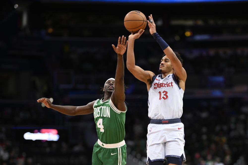 他再次向人 他再次向人