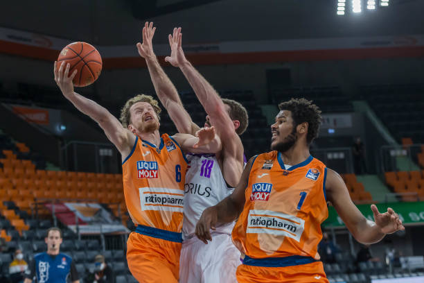 支球队在逆 支球队在逆